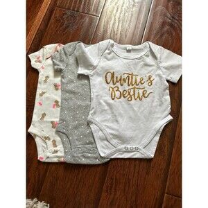 Baby onesies short sleeve size 0 to 3 months bundle